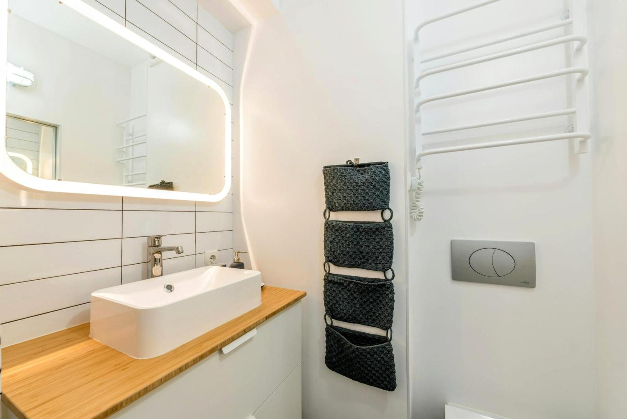 Skylight Room! Лукан Екстериор снимка